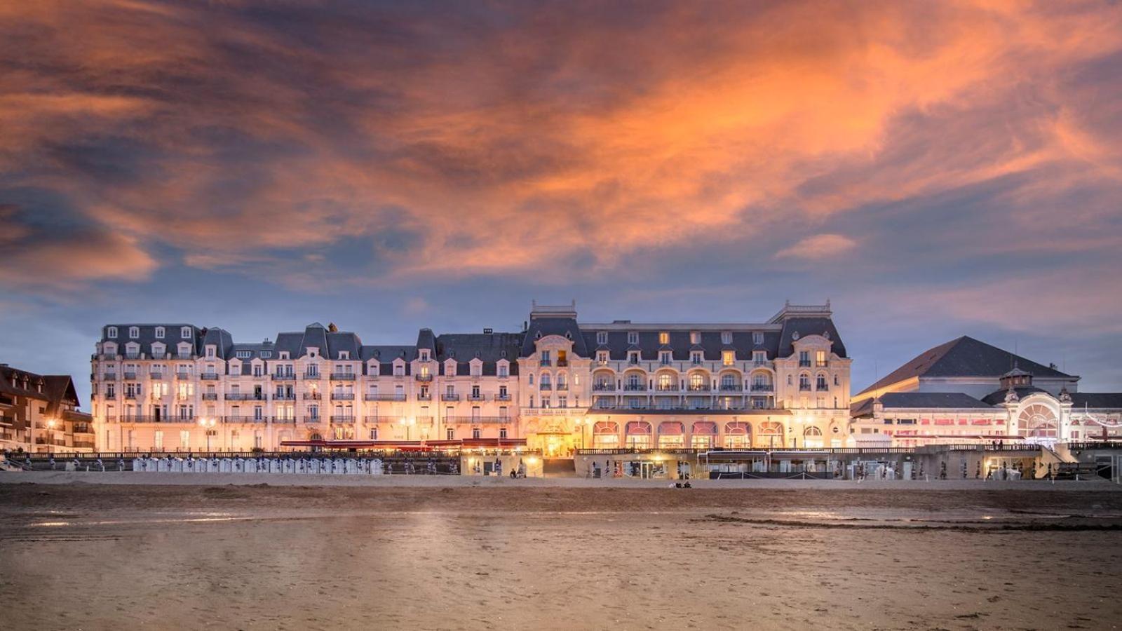 Le Cottage De La Plage - 2Ch, 2 Sdb - Terrasse - Deco De Charme - 500M Plage Cabourg Exterior foto