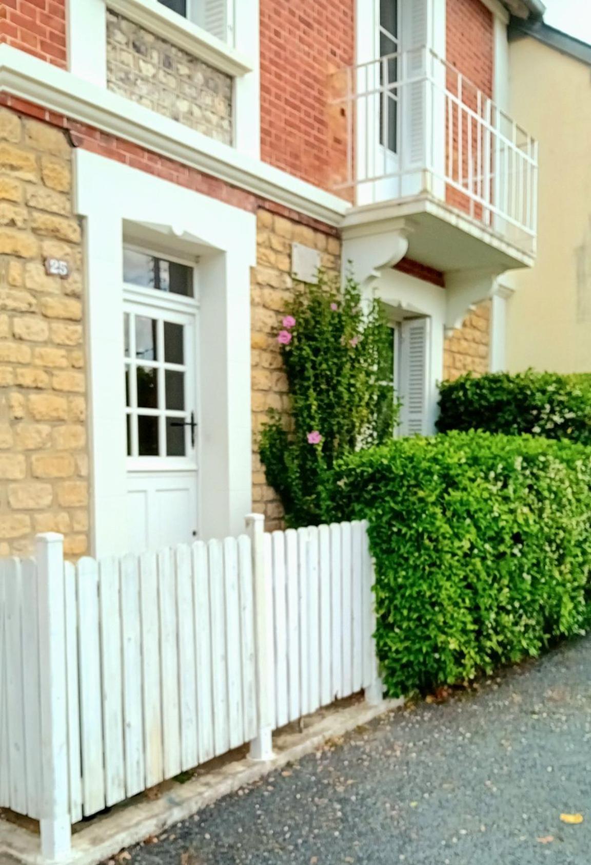 Le Cottage De La Plage - 2Ch, 2 Sdb - Terrasse - Deco De Charme - 500M Plage Cabourg Exterior foto